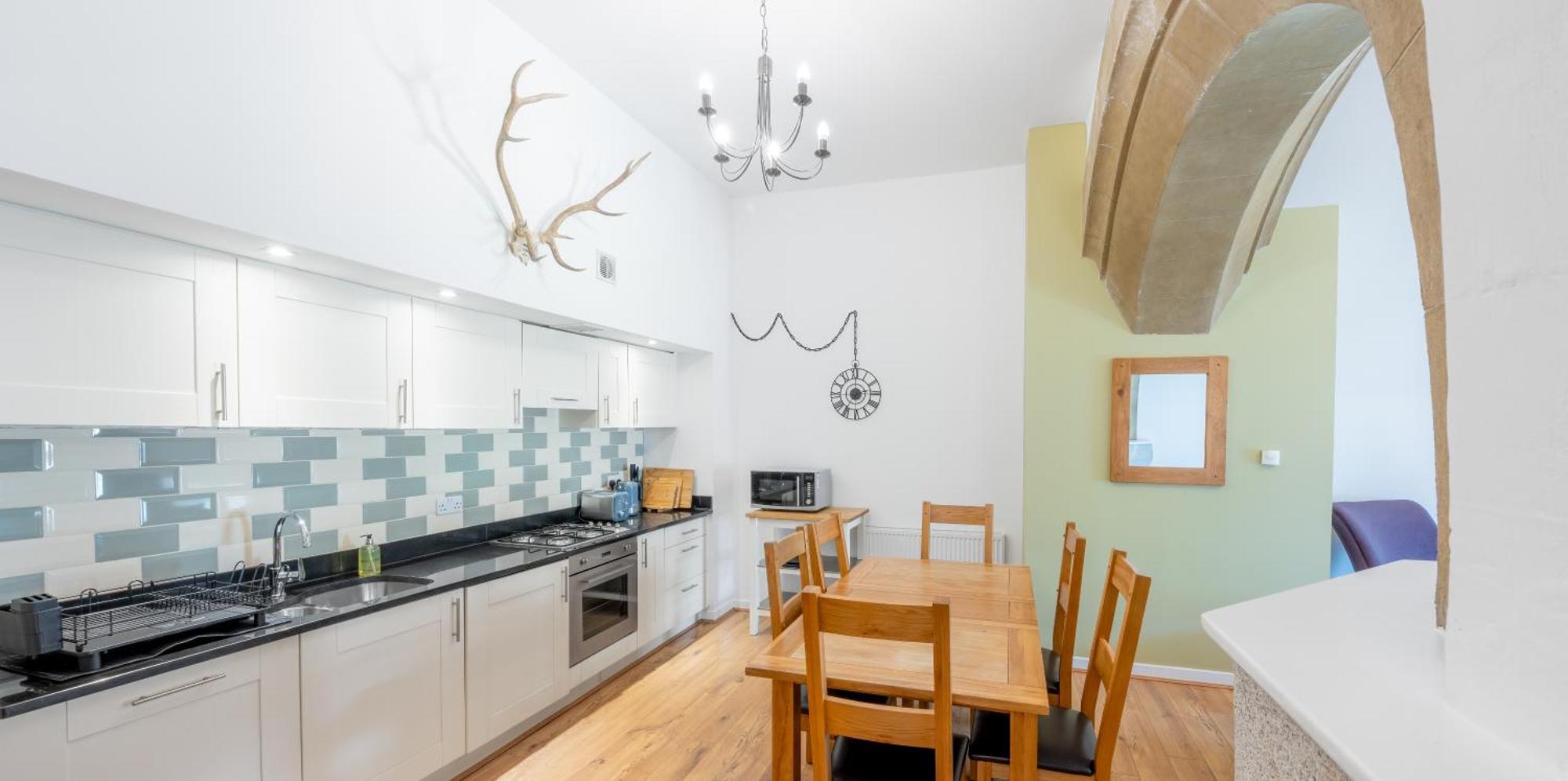 Abbey Church Upper North Aisle Luxury Self Catering 2 Bedroom Apartments Fort Augustus Exterior photo